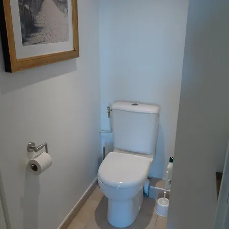 One Bedroom In Very Close To The Palais With A Private Balcony And Aircon 961 Канны
